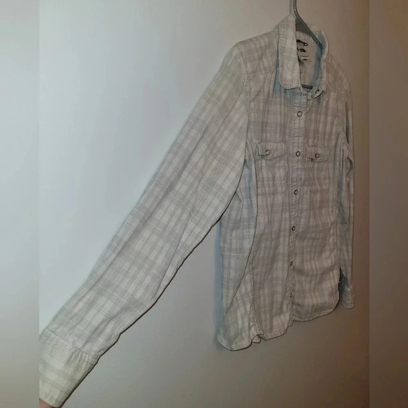 The North Face Corduroy Button up flannel - Picture 3 of 8